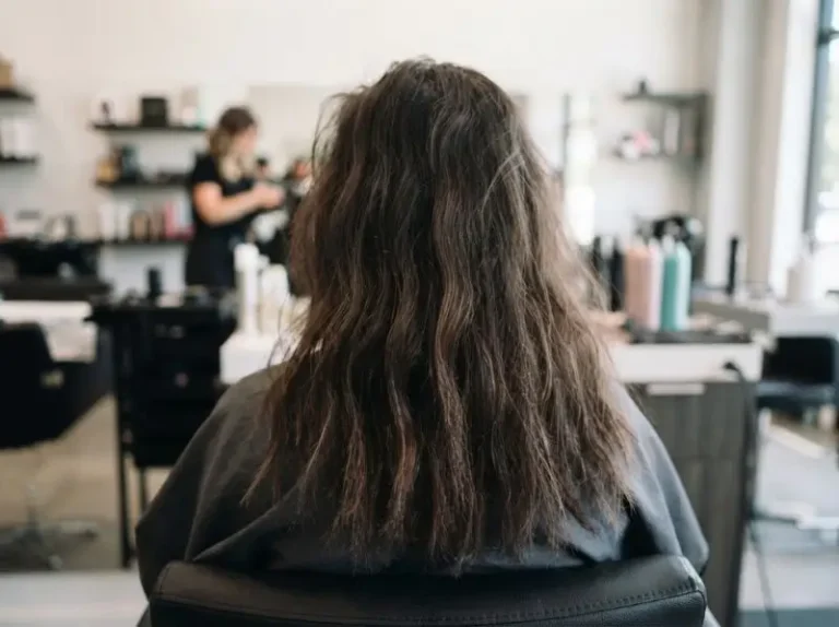 Progressiva sem formol estraga o cabelo